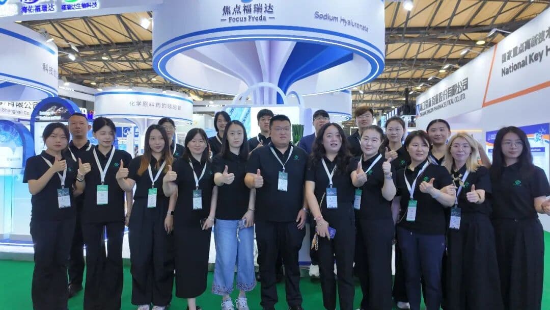 International customers visiting the Focusfreda booth